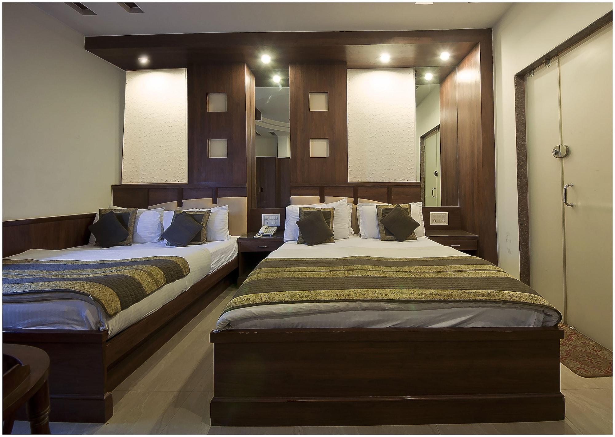 Hotel Baba Deluxe At New Delhi Railway Station -By Rcg Hotels Exterior foto