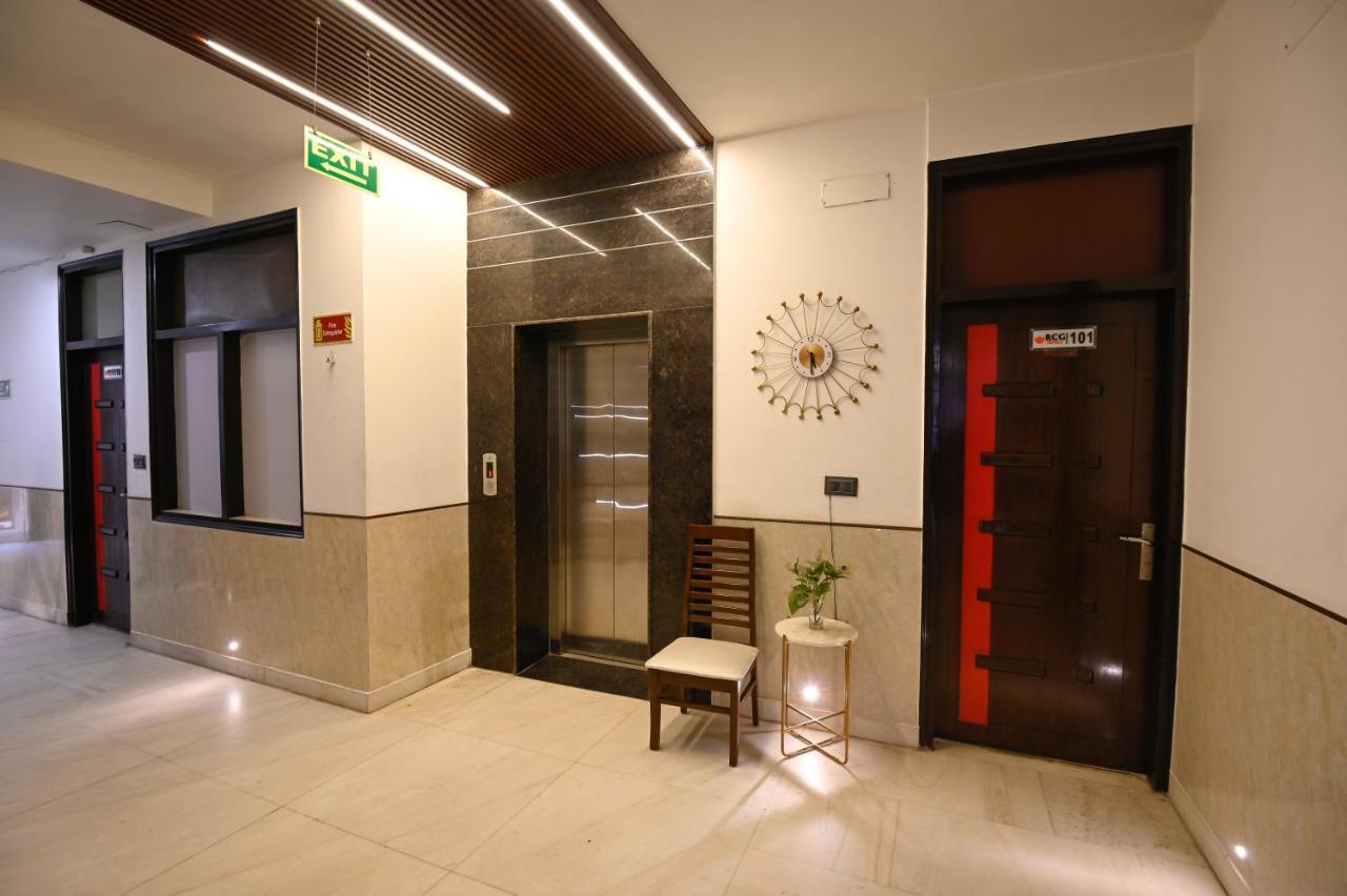 Hotel Baba Deluxe At New Delhi Railway Station -By Rcg Hotels Exterior foto