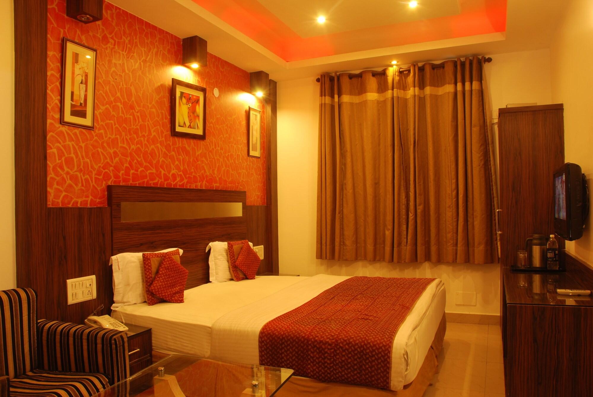 Hotel Baba Deluxe At New Delhi Railway Station -By Rcg Hotels Exterior foto