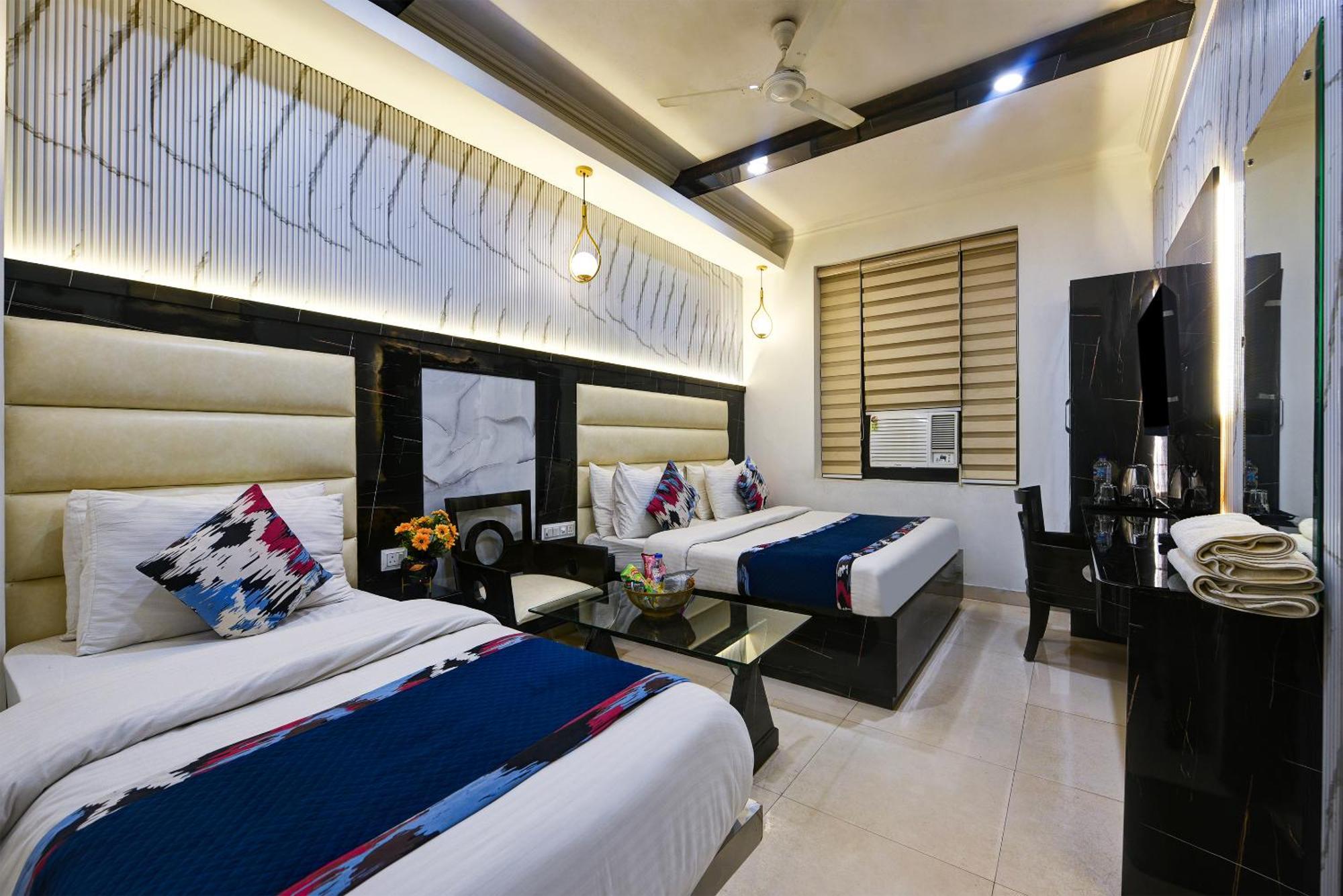 Hotel Baba Deluxe At New Delhi Railway Station -By Rcg Hotels Exterior foto